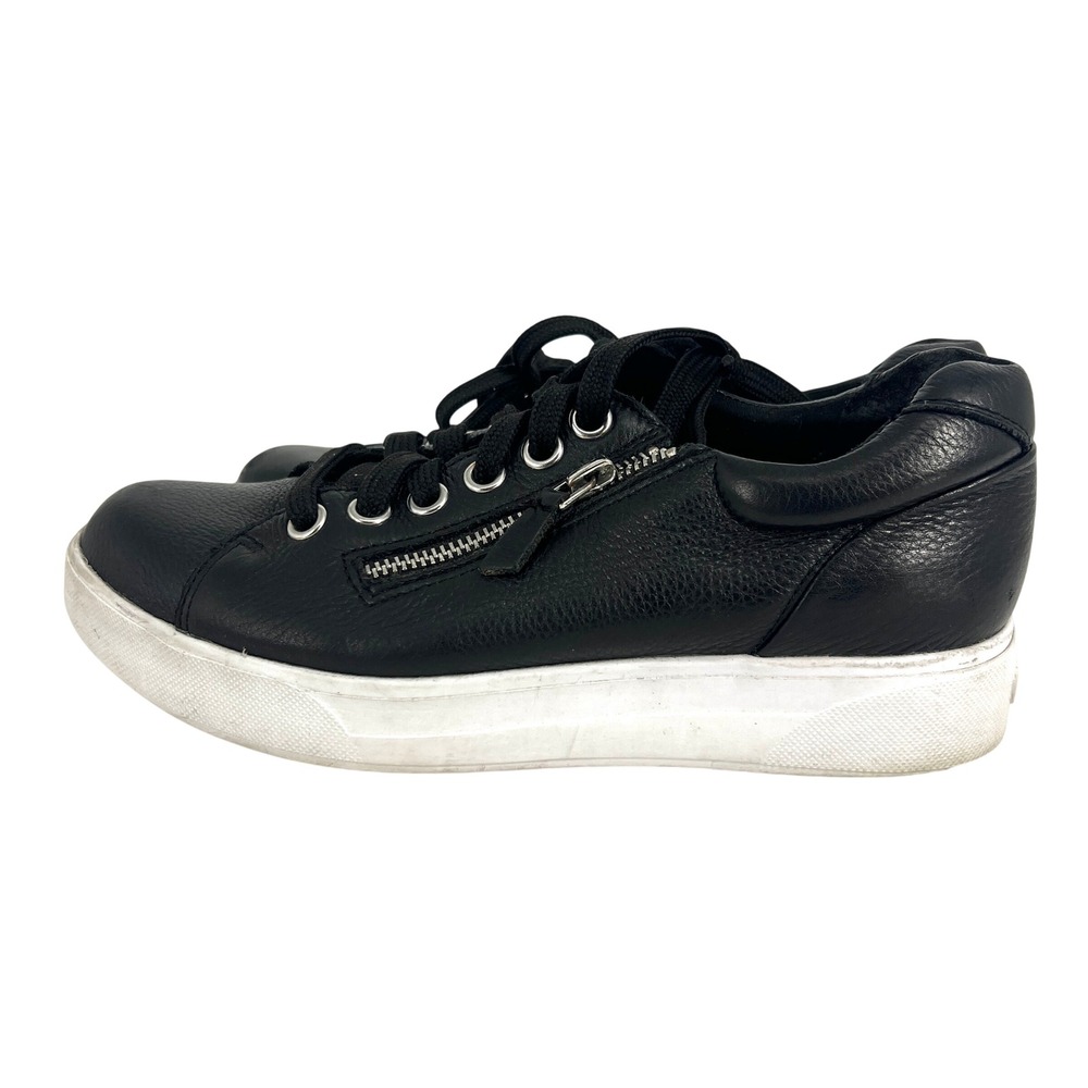 Munro Tilly Black Pebbled Leather Side Zip Low Top Sneakers Womens 8W M527381